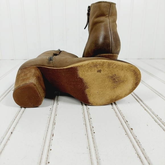 BP. Trolley Brown Tan Leather Side Zippers Block Heel Ankle Boots D923 - Picture 8 of 12